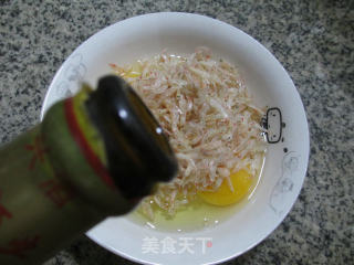 虾皮鸡蛋炒菠菜的做法步骤：2