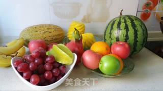 家宴水果“艳”惊夺目的做法步骤：1