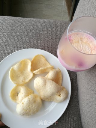 健康无油微波炉版虾片（自制小零食）的做法步骤：9