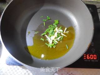 黑木耳肉片粉条煲的做法步骤：5