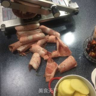 麻辣香锅的做法步骤：1