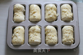 杏仁奶酥面包的做法步骤：23