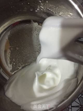 自制肉松蛋糕卷的做法步骤：4