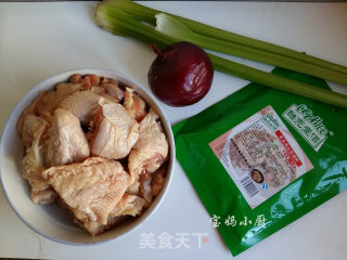 鸡公煲的做法步骤：1