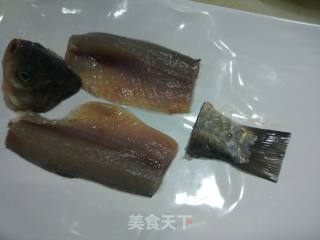 鲫鱼蒸滑蛋《洳鱼得水》的做法步骤：2