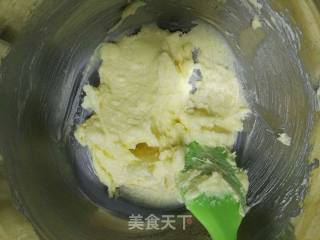 莲蓉一口酥的做法步骤：2