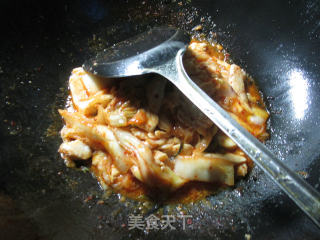 泡菜炒鸡柳的做法步骤：9