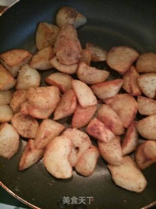 孜然土豆的做法步骤：3