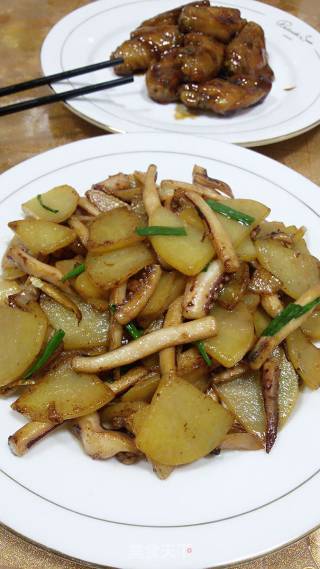 鱿鱼炒土豆的做法步骤：9