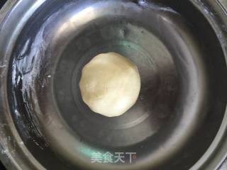 蛋黄酥的做法步骤：4