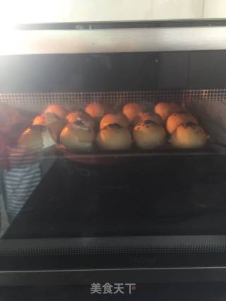 蛋黄酥的做法步骤：24