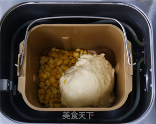 吞拿鱼肉松三明治的做法步骤：4