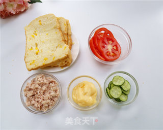 吞拿鱼肉松三明治的做法步骤：7