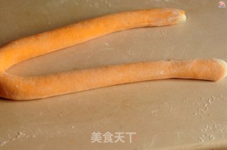胡萝卜柳叶煎饺的做法步骤：12