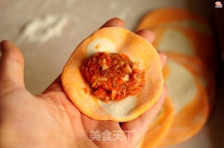 胡萝卜柳叶煎饺的做法步骤：15