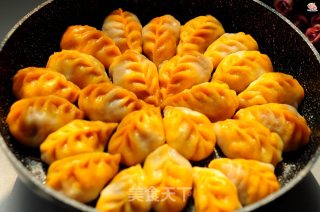 胡萝卜柳叶煎饺的做法步骤：20