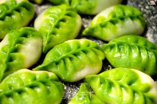 胡萝卜柳叶煎饺的做法步骤：25
