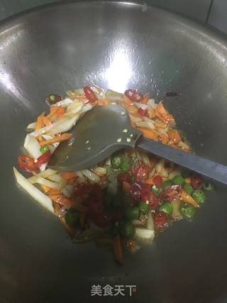 酸辣鸭肠的做法步骤：6