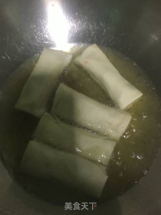 三鲜春卷的做法步骤：14