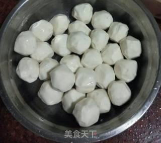 龙须菜鳘鱼丸汤的做法步骤：1