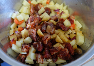 香肠土豆焖饭的做法步骤：3
