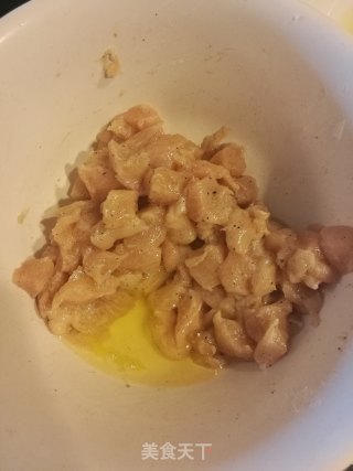 菠萝鸡丁的做法步骤：3