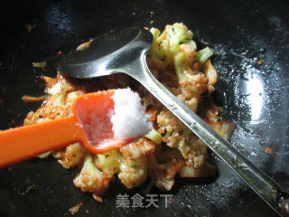 泡菜炒花菜的做法步骤：5