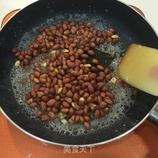 糖霜花生的做法步骤：3