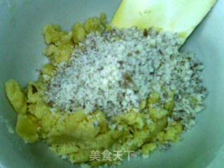 菱角酥的做法步骤：6