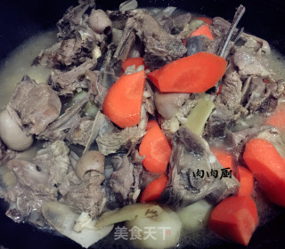 马蹄胡萝卜炖羊排#肉肉厨的做法步骤：11