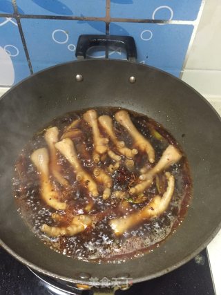 麻辣鸡爪的做法步骤：7