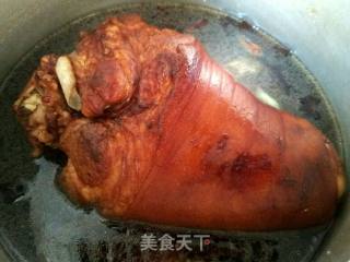 红烧肘子的做法步骤：8