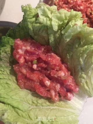 白菜肉卷的做法步骤：6