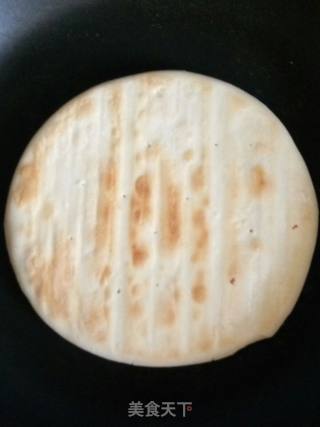 老北京风味卤煮火烧的做法步骤：1
