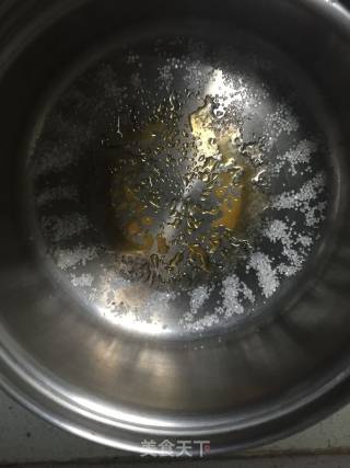 香喷喷的自制奶茶的做法步骤：1