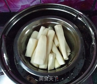 核桃山药南瓜粥的做法步骤：2