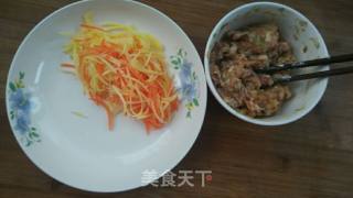 馄饨皮春卷的做法步骤：6