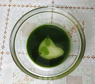 菠菜汁戚风蛋糕的做法步骤：2