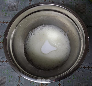 菠菜汁戚风蛋糕的做法步骤：8