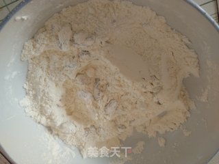最简单的蛋糕——葡萄干麦芬的做法步骤：2