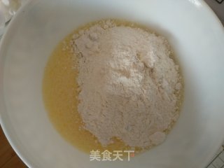 最简单的蛋糕——葡萄干麦芬的做法步骤：4
