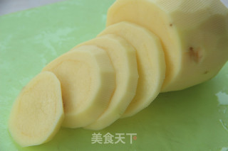 土豆肉丸的做法步骤：1