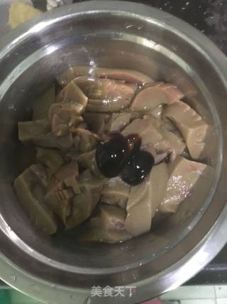 火爆腰花的做法步骤：1