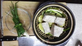 东坡肉的做法步骤：2