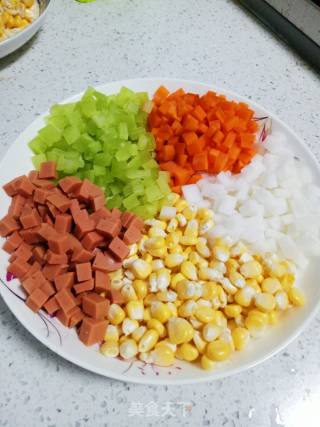 五彩蔬菜的做法步骤：1