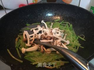 青萝卜丝炖虾的做法步骤：10