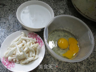 白玉菇鸡蛋羹的做法步骤：1