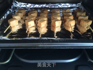 香烤黑胡椒鱼豆腐的做法步骤：4