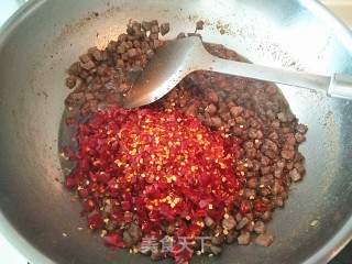 【香辣牛肉酱】的做法步骤：8