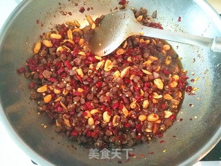 【香辣牛肉酱】的做法步骤：10